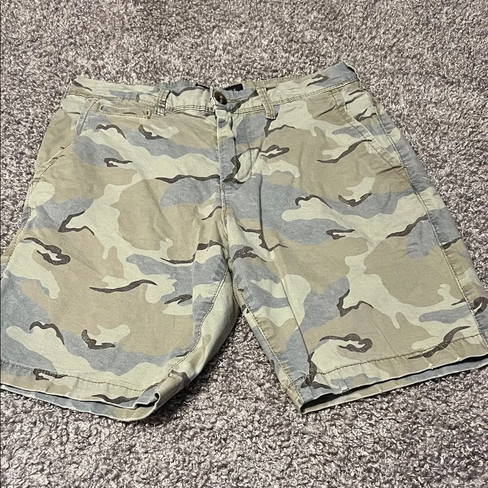 Men's American Eagle Camouflage Shorts